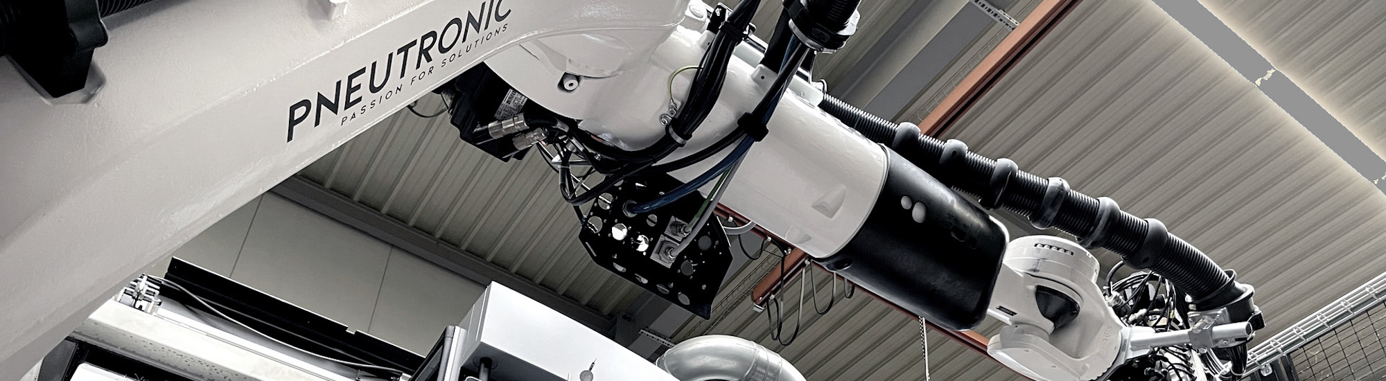 Header Bild KUKA Roboter CNC Beladung